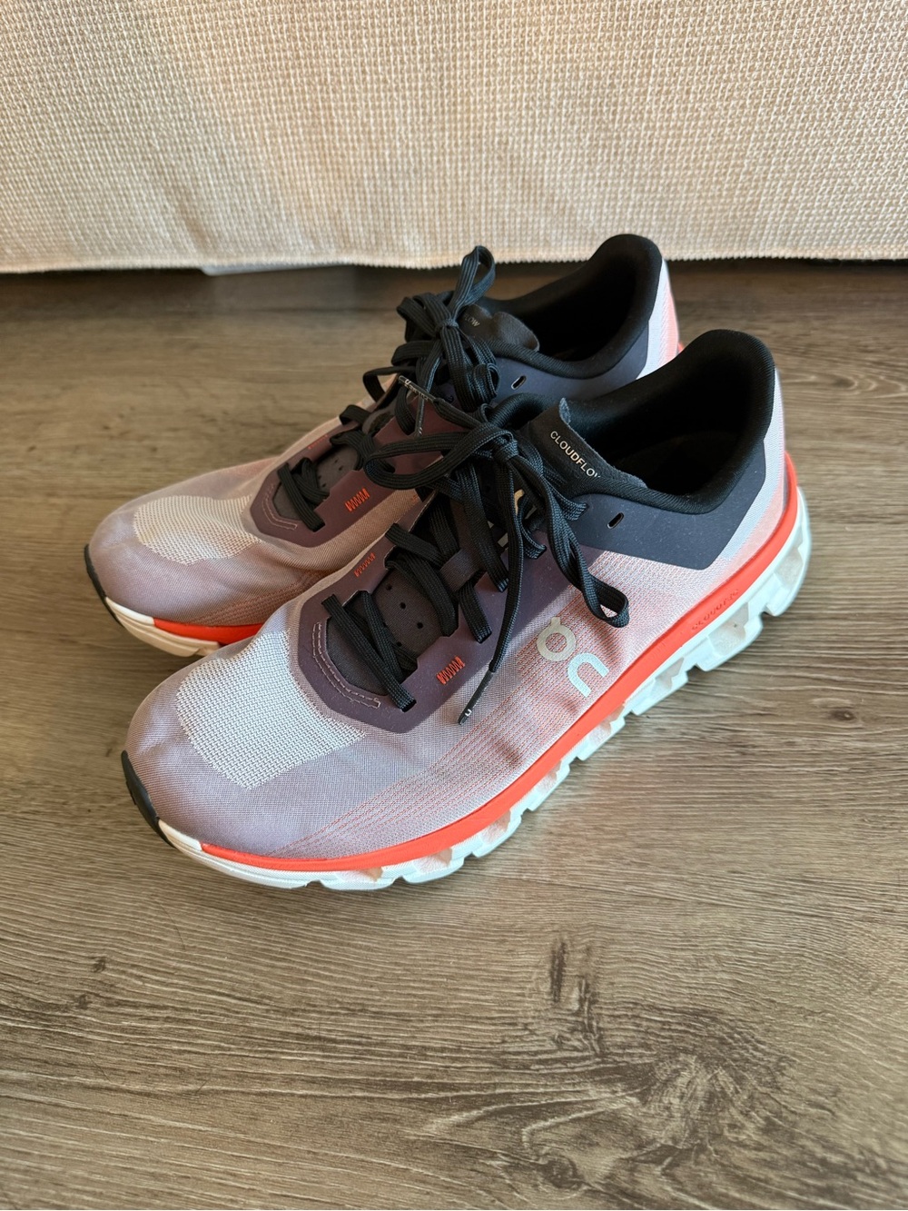 On Cloudflow 4.0 Running Shoes sneakers